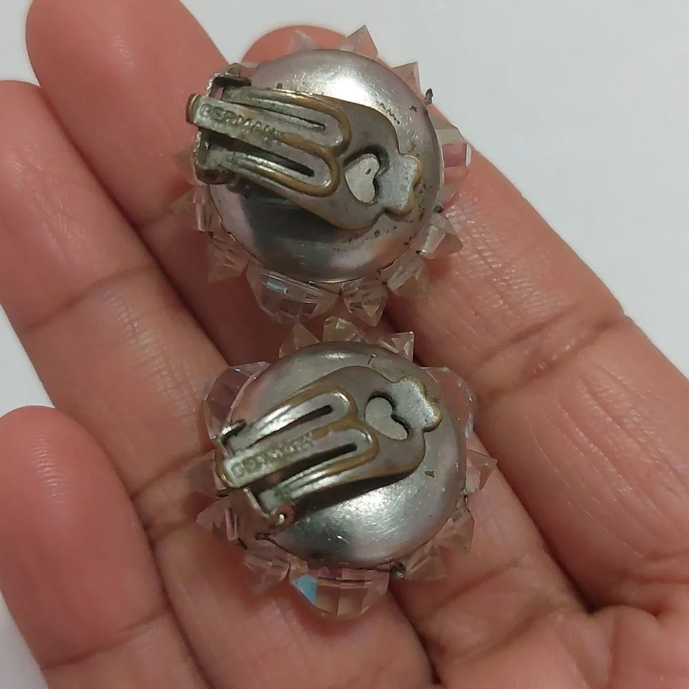 Vintage Germany AB Rhinestones Aurora Borealis Clip On Earrings - Picture 6 of 7